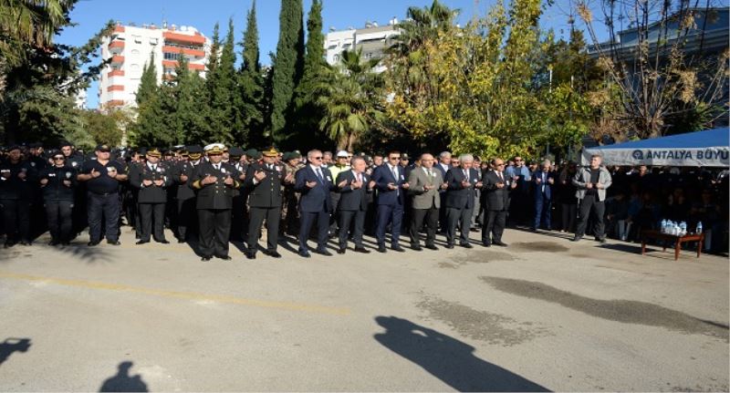 Görevi Basinda Kalp Krizi Geçirerek Hayatini Kaybeden Polis Memleketine Ugurlandi