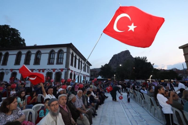 Ilimizde 15 Temmuzda Tek Yürek Olduk.