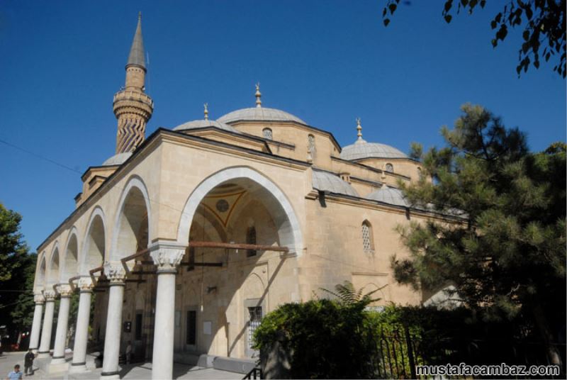 Imaret Camii Bahçesindeki Tuvalet Insaatinin Durduruldugunu Açikladi