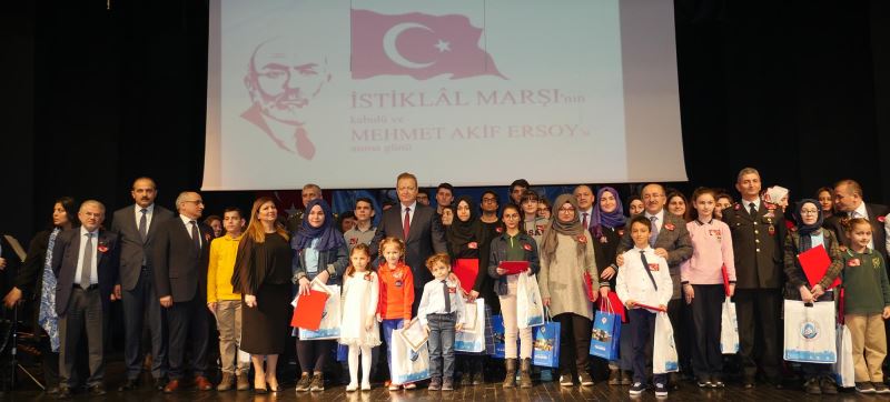 Istiklal Marsinin Kabulü Ve Mehmet Akif Ersoyu Anma Etkinligi