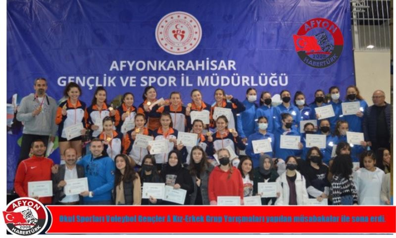 Okul Sporlari Voleybol Gençler A Kiz-Erkek Grup Yarismalari yapilan müsabakalar ile sona erdi.