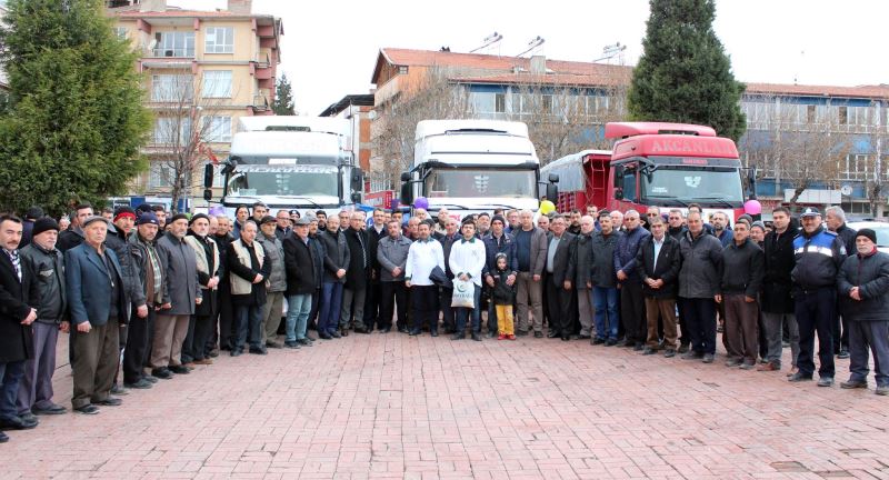 Suriyeliler Için 16. Tir Dualarla Yola Çikti