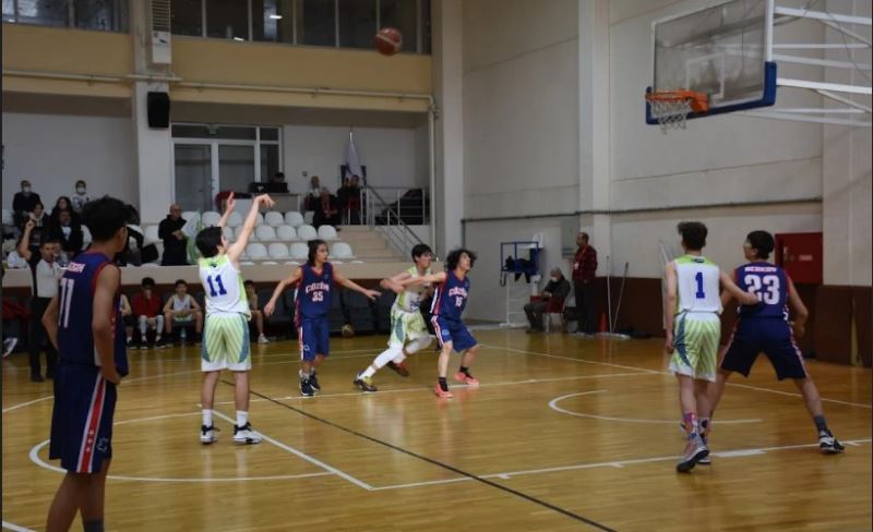 U-14 BASKETBOL MAÇLARINDA TÜRKIYE SAMPIYONASINA GIDECEK TAKIMLAR BELLI OLDU