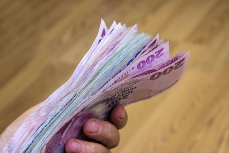 Yeni asgari ücret net 500 lira artis yapilarak 2 bin 825 lira oldu...